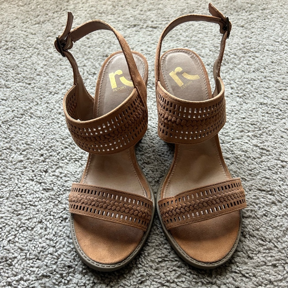 Resort heels